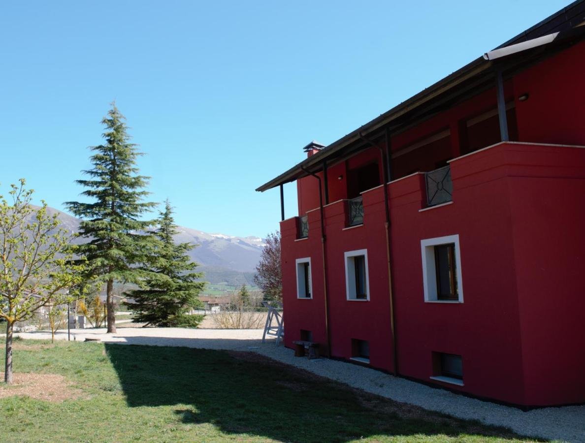 B&B La Casa Di Sirio Norcia Exterior photo